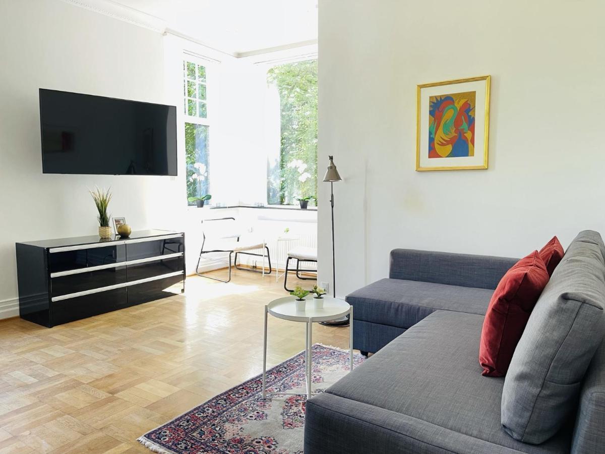 Aday - Aalborg Mansion - Open Bright Apartment With Garden Exteriör bild