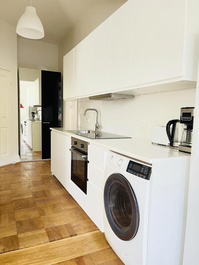 Aday - Aalborg Mansion - Open Bright Apartment With Garden Exteriör bild