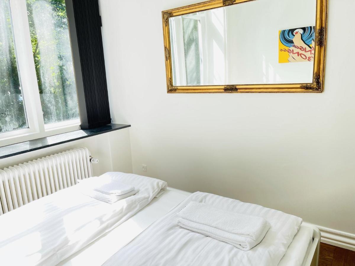 Aday - Aalborg Mansion - Open Bright Apartment With Garden Exteriör bild