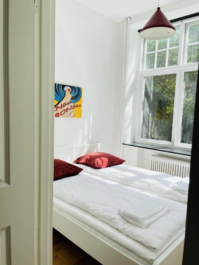 Aday - Aalborg Mansion - Open Bright Apartment With Garden Exteriör bild